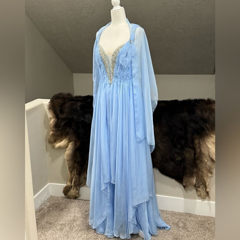 New Gorgeous Light Blue Beaded Chiffon Gown With Shawl - Picture 9 of 16